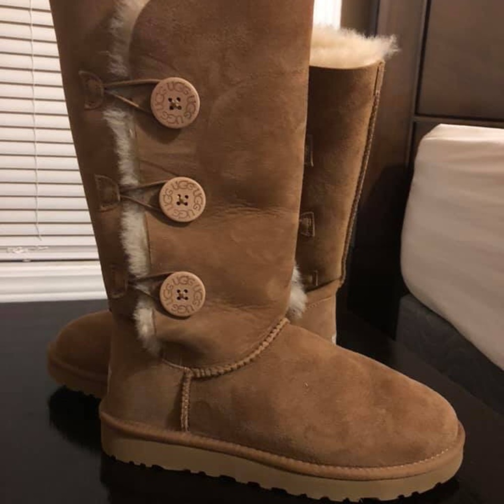 Like new Ugg boots